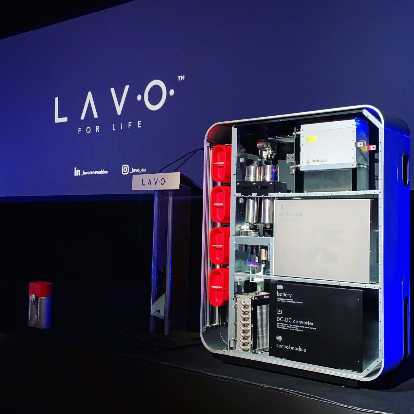 Lavo World S First Home Hydrogen Battery Clean Future