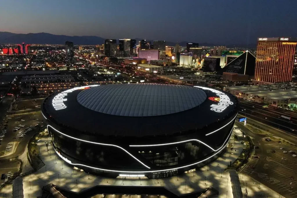 History Made: Super Bowl Shows Off Game-Changing Green Power