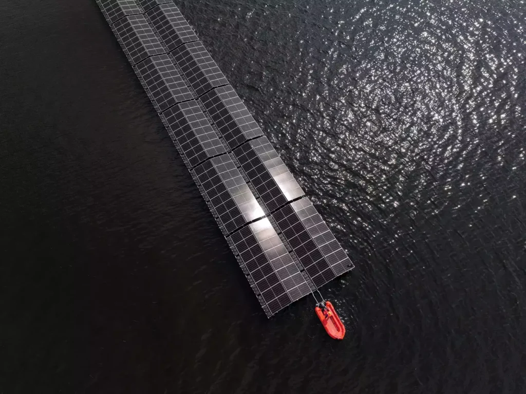 floating solar plant